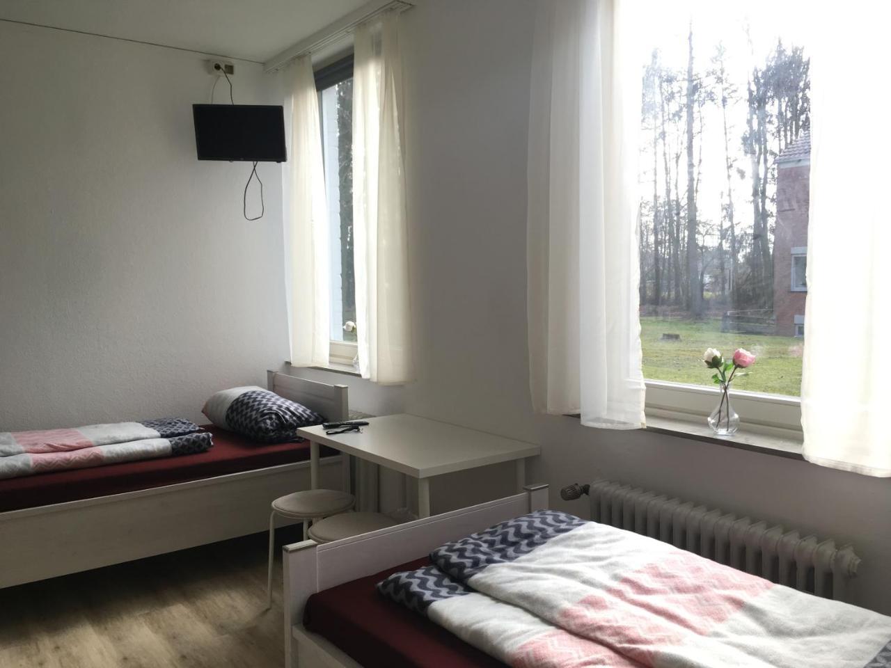 Pension Highway 3 Bielefeld Extérieur photo